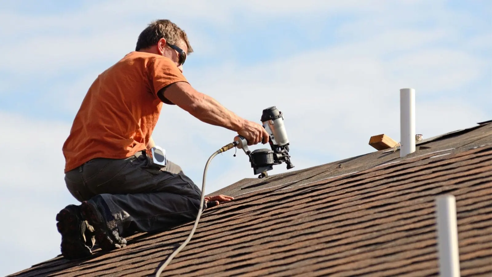 when to replace roofing roof replacement signs roof lifespan sarasota roofing contractor